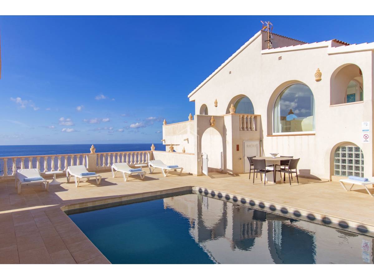 Villa in Cala'n Porter, Menorca, Spain 5 bedrooms, 424 sq.m. No. 65376
