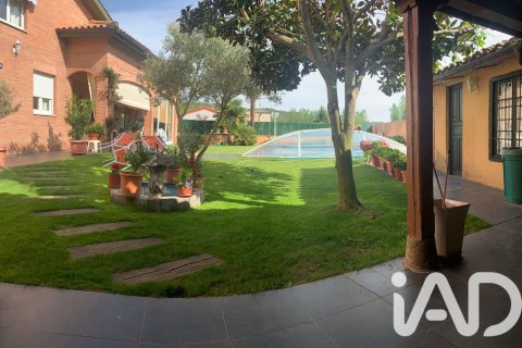 Сasa en venta en Villaquilambre, León, España 2 dormitorios, 337 m2 No. 152428 - foto 28