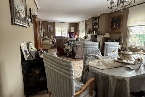 Сasa en venta en Villaquilambre, León, España 2 dormitorios, 337 m2 No. 152428 - foto 11