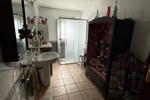 Сasa en venta en Villaquilambre, León, España 2 dormitorios, 337 m2 No. 152428 - foto 6