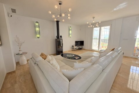 Villa for sale in Pinoso, Alicante, Spain 3 bedrooms, 263 sq.m. No. 189178 - photo 8