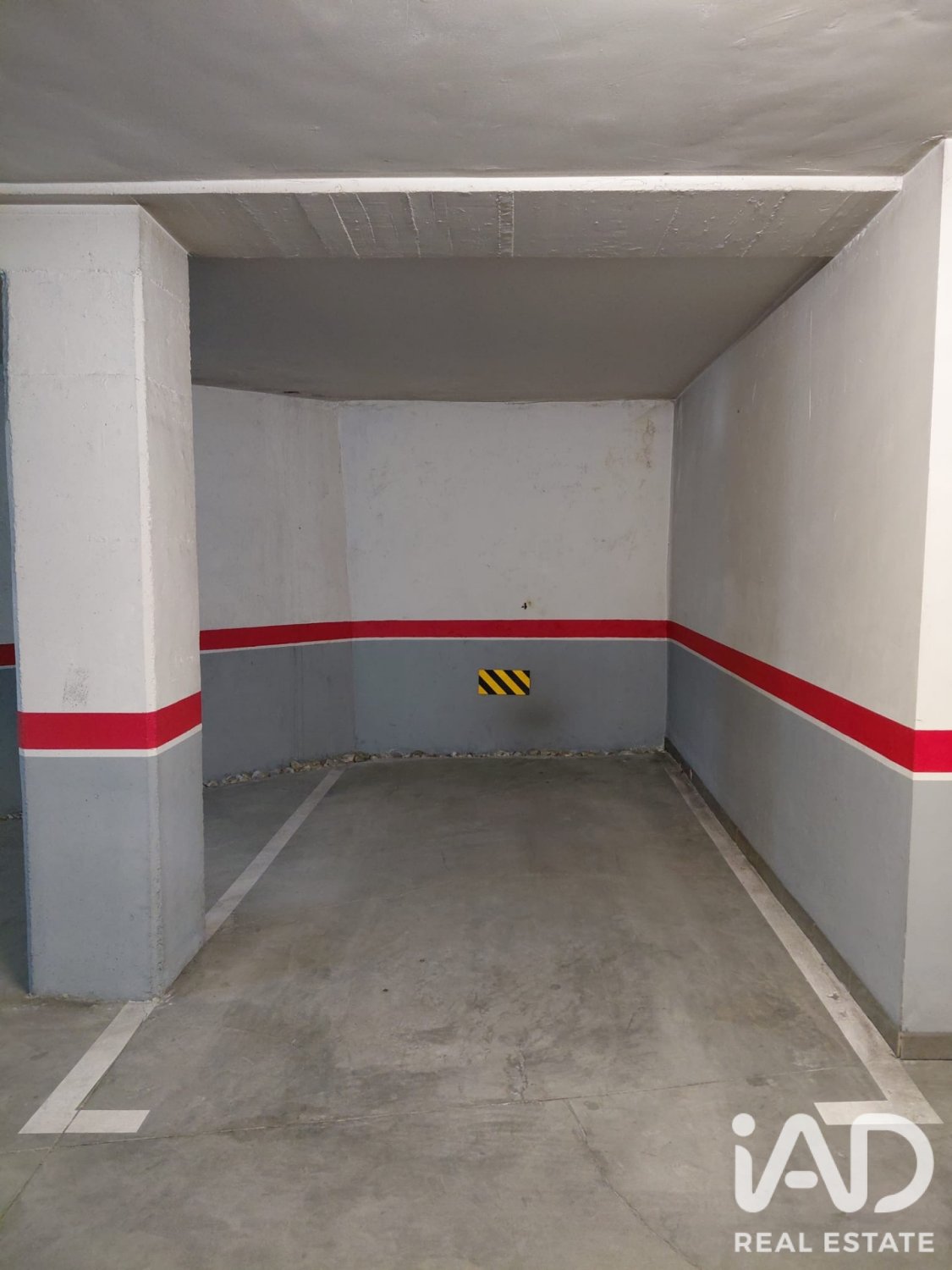 Garage à Leon, Espagne 10 m2 No. 192091