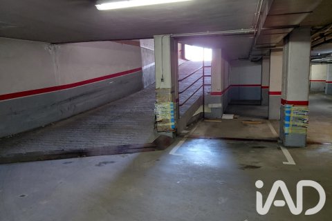 Autotallit myytävänä Leon, Espanja , 10 m2 No. 192091 - kuva 4