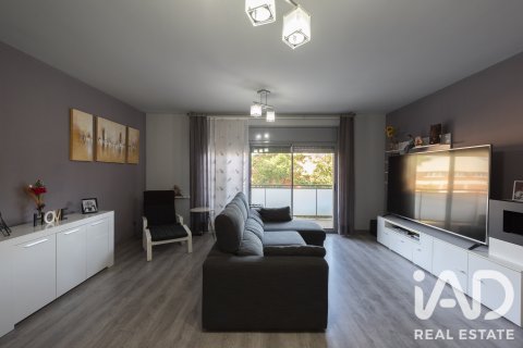 Duplex zum Verkauf in Cornella De Llobregat, Barcelona, Spanien 3 Schlafzimmer, 138 m2 Nr. 192094 - Foto 2
