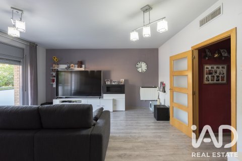 Duplex zum Verkauf in Cornella De Llobregat, Barcelona, Spanien 3 Schlafzimmer, 138 m2 Nr. 192094 - Foto 3