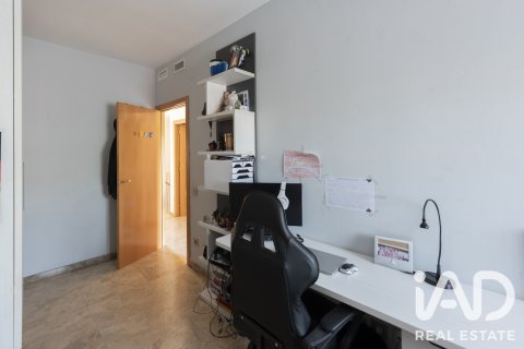 Duplex zum Verkauf in Cornella De Llobregat, Barcelona, Spanien 3 Schlafzimmer, 138 m2 Nr. 192094 - Foto 22
