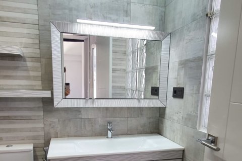Huoneisto myytävänä Zaragoza, Espanja, 1 makuuhuone, 38 m2 No. 192096 - kuva 13