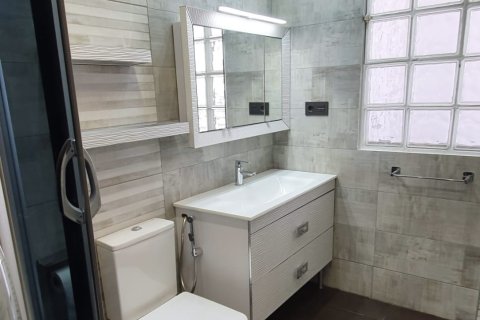 Huoneisto myytävänä Zaragoza, Espanja, 1 makuuhuone, 38 m2 No. 192096 - kuva 14
