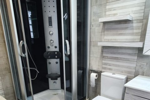Huoneisto myytävänä Zaragoza, Espanja, 1 makuuhuone, 38 m2 No. 192096 - kuva 12
