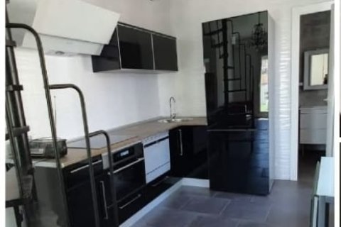 Huoneisto myytävänä Zaragoza, Espanja, 1 makuuhuone, 38 m2 No. 192096 - kuva 4