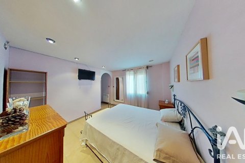 Apartment à vendre à Elche, Alicante, Espagne, 2 chambres, 100 m2 No. 192093 - photo 19