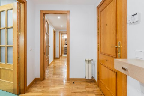 Apartment à vendre Madrid, Espagne, 2 chambres, 82 m2 No. 108320 - photo 2