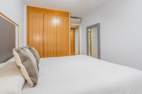 Apartment à vendre Madrid, Espagne, 2 chambres, 82 m2 No. 108320 - photo 17