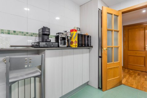 Apartment à vendre Madrid, Espagne, 2 chambres, 82 m2 No. 108320 - photo 7