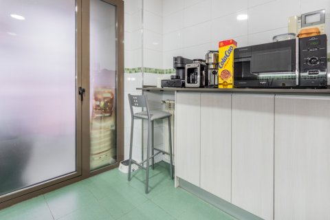 Apartment à vendre Madrid, Espagne, 2 chambres, 82 m2 No. 108320 - photo 4