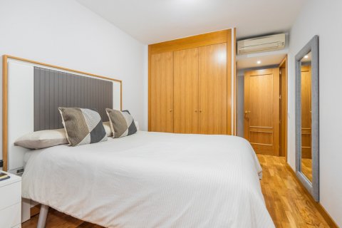 Apartment à vendre Madrid, Espagne, 2 chambres, 82 m2 No. 108320 - photo 16