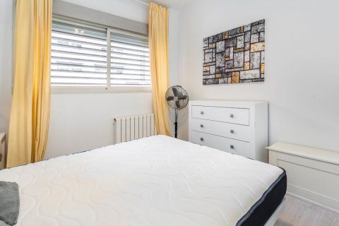 Apartment for sale Madrid, Spain 3 bedrooms, 117 sq.m. No. 108319 - photo 6