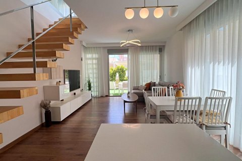 Villa for sale in Pilar de la Horadada, Alicante, Spain 3 bedrooms, 136 sq.m. No. 140478 - photo 2