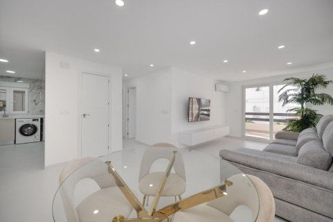 Lägenhet till salu i Torrevieja, Alicante, Spanien 3 sovrum, 102 kvm. Nr. 140481 - foto 11