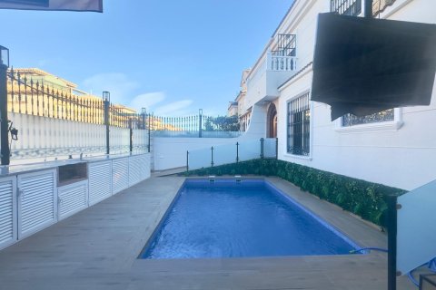 Villetta a schiera in vendita a La Zenia, Alicante, Spagna 4 camere da letto, 160 mq. N° 140477 - foto 8