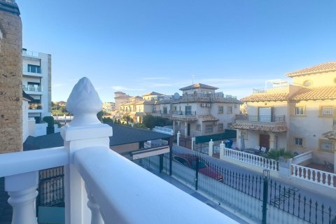 Villetta a schiera in vendita a La Zenia, Alicante, Spagna 4 camere da letto, 160 mq. N° 140477 - foto 21