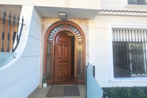 Villetta a schiera in vendita a La Zenia, Alicante, Spagna 4 camere da letto, 160 mq. N° 140477 - foto 10