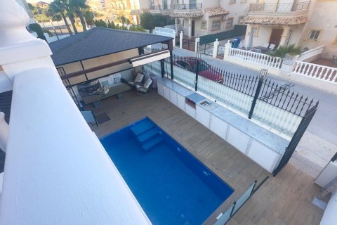 Villetta a schiera in vendita a La Zenia, Alicante, Spagna 4 camere da letto, 160 mq. N° 140477 - foto 25