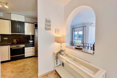 Villa for sale in Alicante, Spain 3 bedrooms, 143 sq.m. No. 140476 - photo 13