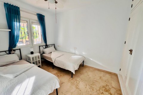 Villa for sale in Alicante, Spain 3 bedrooms, 143 sq.m. No. 140476 - photo 16