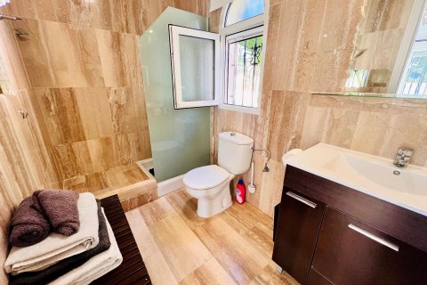 Villa for sale in Alicante, Spain 3 bedrooms, 143 sq.m. No. 140476 - photo 17