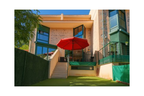 Bungalow en venta en Alicante, España 3 dormitorios, 205 m2 No. 140479 - foto 9