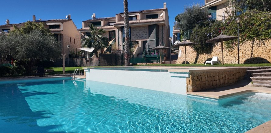 Bungalow en Alicante, España 3 dormitorios, 205 m2 No. 140479