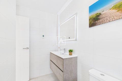 Apartment for sale in San Pedro del Pinatar, Murcia, Spain 3 bedrooms, 108 sq.m. No. 140480 - photo 22