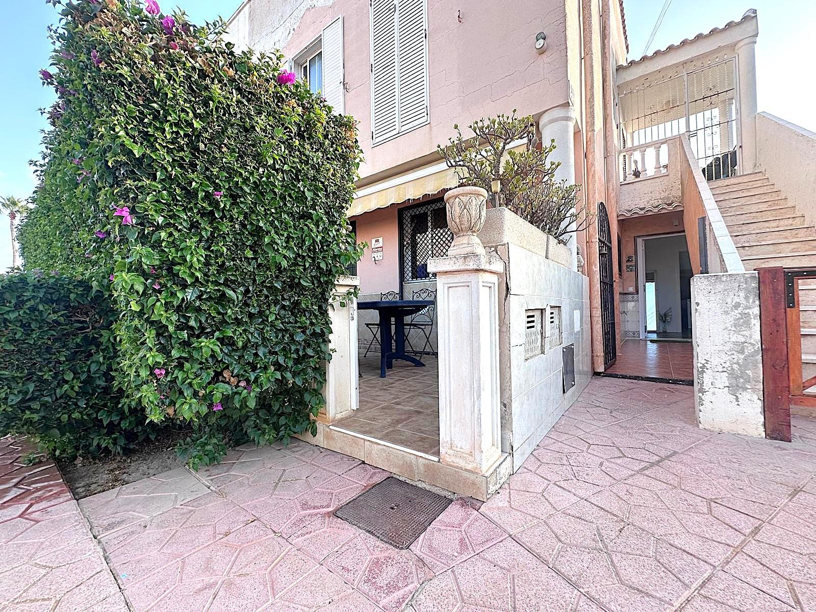 House in Guardamar del Segura, Alicante, Spain 1 bedroom, 63 sq.m. No. 193001