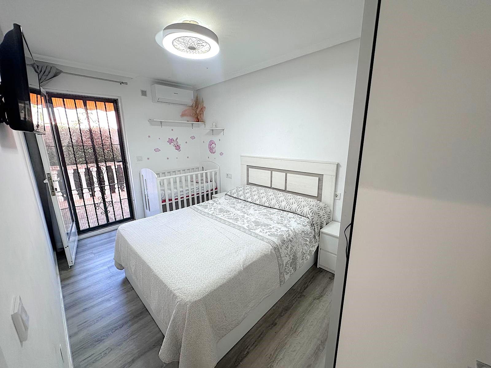 House in Guardamar del Segura, Alicante, Spain 1 bedroom, 63 sq.m. No. 193001