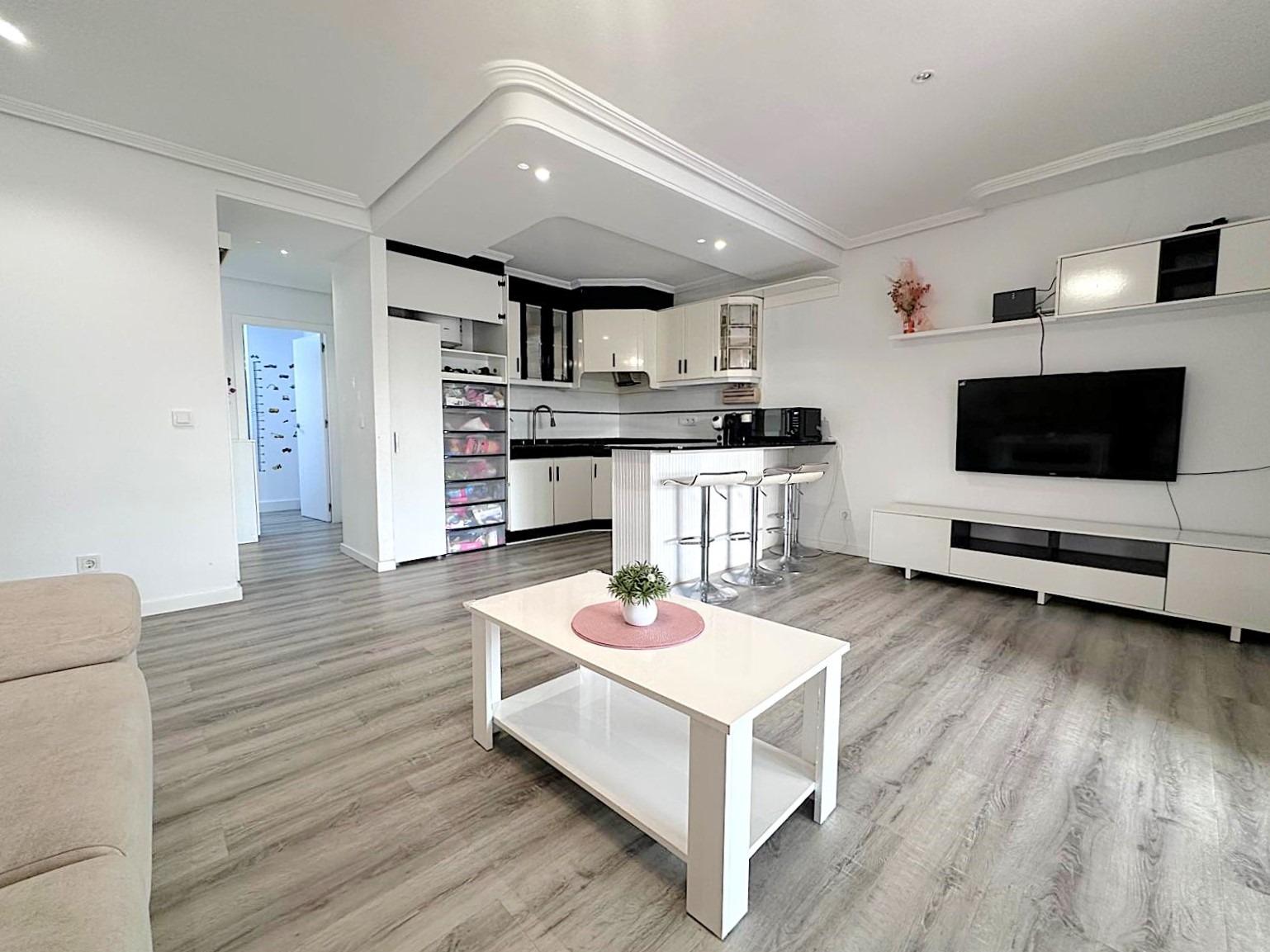 House in Guardamar del Segura, Alicante, Spain 1 bedroom, 63 sq.m. No. 193001