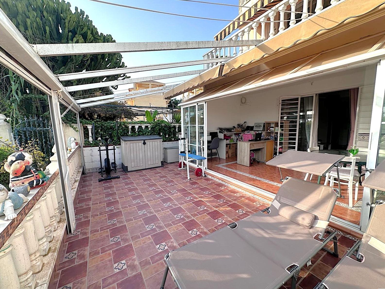 House in Guardamar del Segura, Alicante, Spain 1 bedroom, 63 sq.m. No. 193001