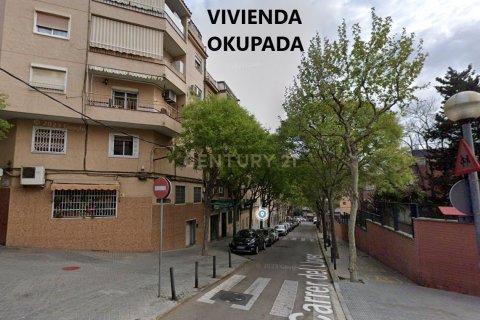 Apartment in L'Hospitalet de Llobregat, Barcelona, Spain 3 bedrooms, 54 sq.m. No. 186692