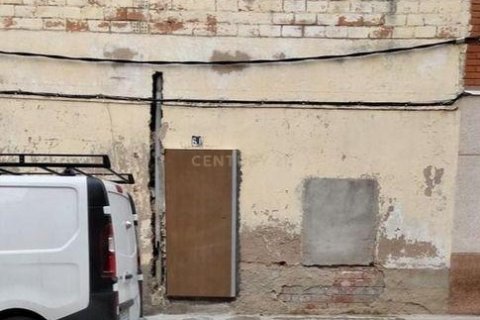 House for sale in Sabadell, Barcelona, Spain 1 bedroom, 1 sq.m. No. 186689 - photo 2