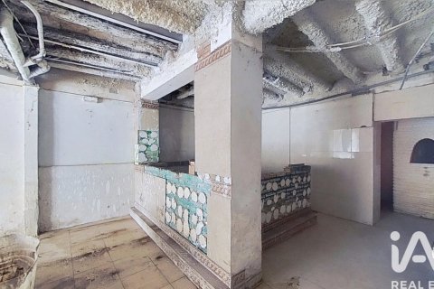 Commercial property for sale in Reus, Tarragona, Spain 5 bedrooms, 105 sq.m. No. 184694 - photo 19