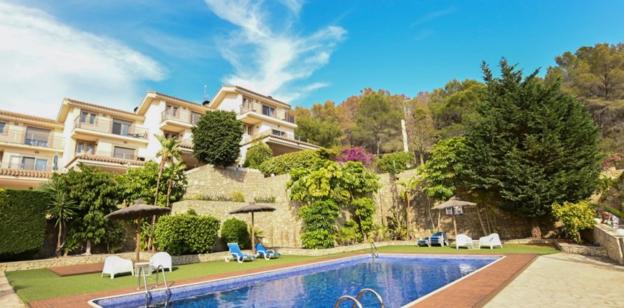 Bungalow w Calpe, Alicante, Hiszpania 3 sypialnie, 290 mkw. nr 187460