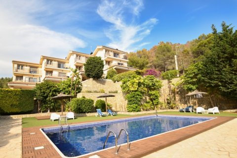 Bungalow w Calpe, Alicante, Hiszpania 3 sypialnie, 290 mkw. nr 187460 – zdjęcie 3