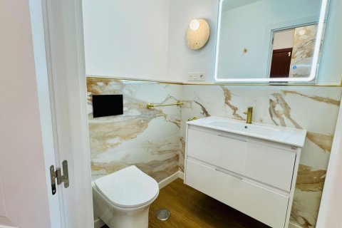 Penthäuser zum Verkauf in Punta Prima, Alicante, Spanien 2 Schlafzimmer, 70 m2 Nr. 179423 - Foto 16