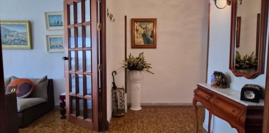 Квартира в Торревьеха, Аликанте, Испания 3 спальни, 100м2 №179422