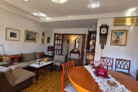 Продажа квартиры в Торревьеха, Аликанте, Испания 3 спальни, 100м2 №179422 - фото 4