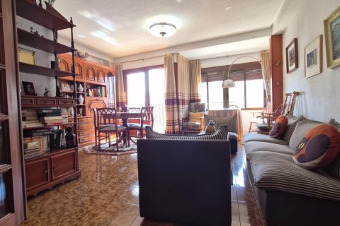 Продажа квартиры в Торревьеха, Аликанте, Испания 3 спальни, 100м2 №179422 - фото 2