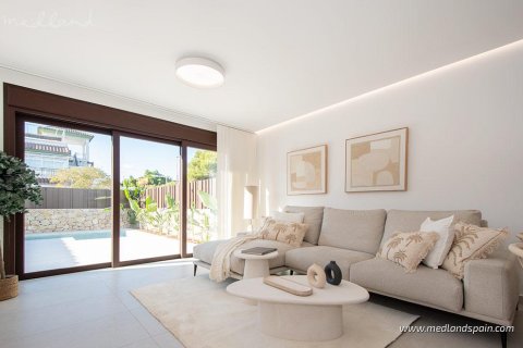 Villa for sale Mil Palmeras, Alicante, Spain 3 bedrooms, 131.5 sq.m. No. 63978 - photo 4