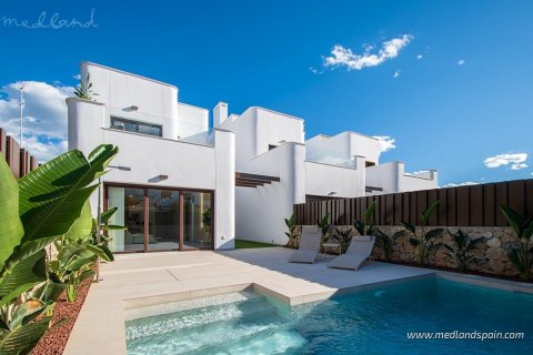 Villa for sale Mil Palmeras, Alicante, Spain 3 bedrooms, 131.5 sq.m. No. 63978 - photo 1