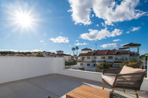 Villa for sale Mil Palmeras, Alicante, Spain 3 bedrooms, 131.5 sq.m. No. 63978 - photo 14