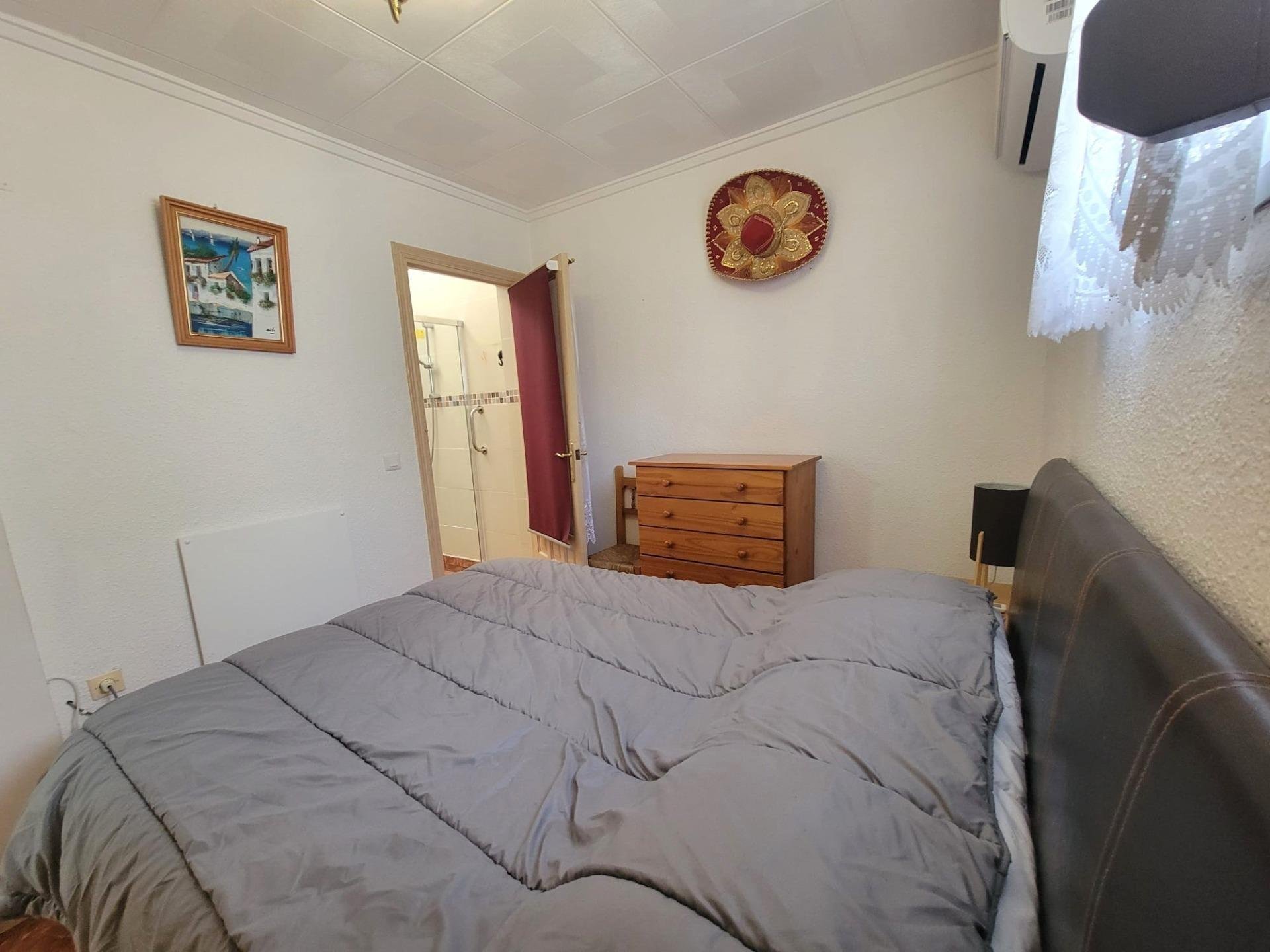 House in Torrevieja, Alicante, Spain 1 bedroom, 60 sq.m. No. 182956